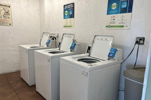 Купить кондоминиум в Катлер-Бей, Флорида 1 спальня, 70.61м2, № 2055027 - фото 19