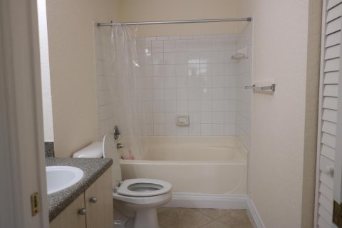 Copropriété à louer à West Palm Beach, Floride: 2 chambres, 99.5 m2 № 2084939 - photo 12
