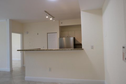 Copropriété à louer à West Palm Beach, Floride: 2 chambres, 99.5 m2 № 2084939 - photo 8