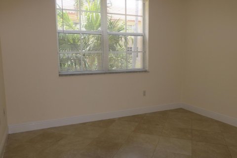 Copropriété à louer à West Palm Beach, Floride: 2 chambres, 99.5 m2 № 2084939 - photo 10