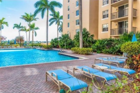 Copropriété à louer à West Palm Beach, Floride: 2 chambres, 99.5 m2 № 2084939 - photo 27