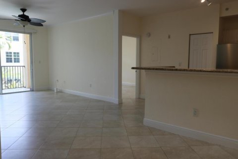 Copropriété à louer à West Palm Beach, Floride: 2 chambres, 99.5 m2 № 2084939 - photo 4