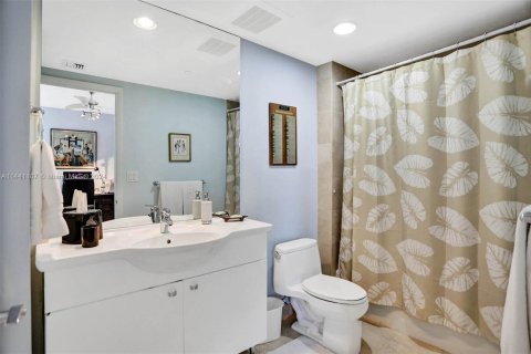 Купить кондоминиум в Халландейл-Бич, Флорида 3 спальни, 193.05м2, № 1982821 - фото 28