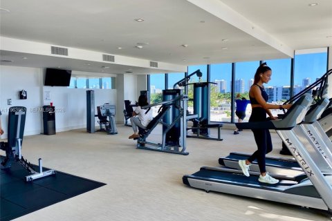 Condominio en alquiler en Aventura, Florida, 2 dormitorios, 101.64 m2 № 2025704 - foto 15