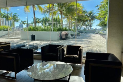 Condominio en alquiler en Aventura, Florida, 2 dormitorios, 101.64 m2 № 2025704 - foto 11