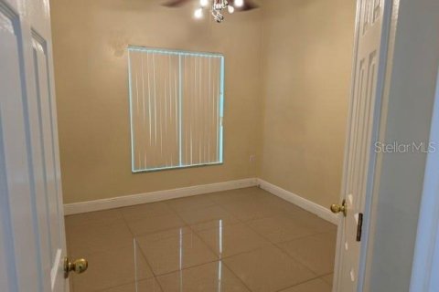 House in Kissimmee, Florida 7 bedrooms, 247.49 sq.m. № 2103770 - photo 27