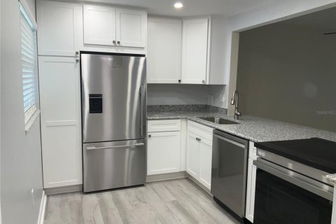 Купить кондоминиум в Ларго, Флорида 3 комнаты, 79.9м2, № 1525400 - фото 2