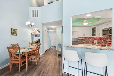 Copropriété à vendre à Dunedin, Floride: 2 chambres, 102.19 m2 № 2423647 - photo 8
