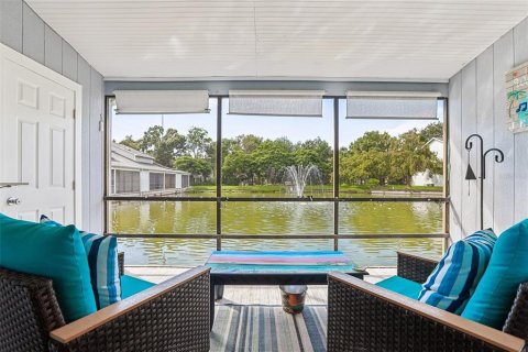Condo à Dunedin, Floride, 2 chambres № 2423647