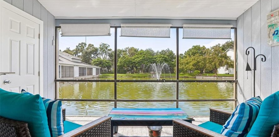 Condo à Dunedin, Floride, 2 chambres  № 2423647