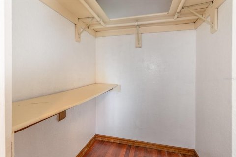 House in Orlando, Florida 2 bedrooms, 123 sq.m. № 1725203 - photo 18