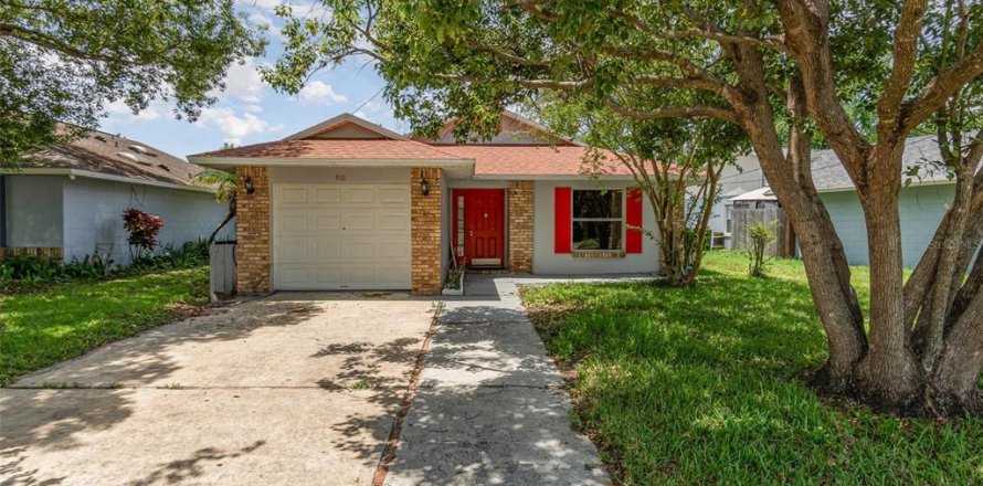 House in Orlando, Florida 2 bedrooms, 123 sq.m. № 1725203