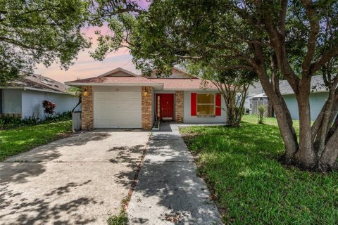 House in Orlando, Florida 2 bedrooms, 123 sq.m. № 1725203 - photo 4