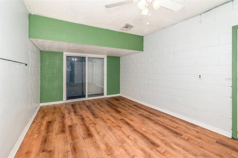 House in Orlando, Florida 2 bedrooms, 123 sq.m. № 1725203 - photo 23