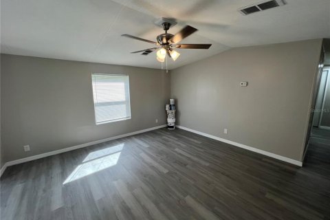 Apartamento en alquiler en Lakeland, Florida, 3 dormitorios, 98.1 m2 № 1828638 - foto 18