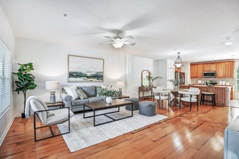 Townhouse in Winter Springs, Florida 3 bedrooms, 173.91 sq.m. № 2200265 - photo 5