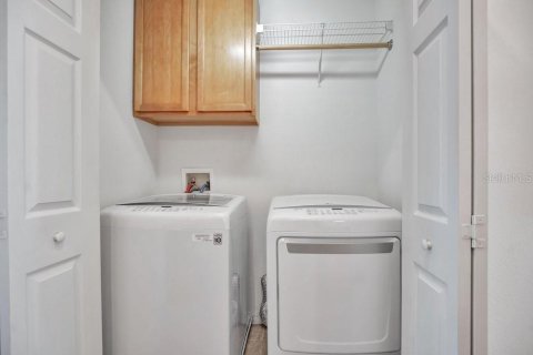 Townhouse in Winter Springs, Florida 3 bedrooms, 173.91 sq.m. № 2200265 - photo 29