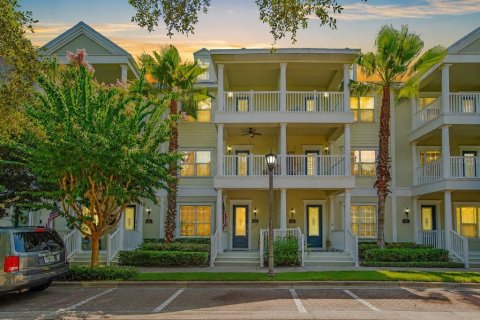 Townhouse in Winter Springs, Florida 3 bedrooms, 173.91 sq.m. № 2200265