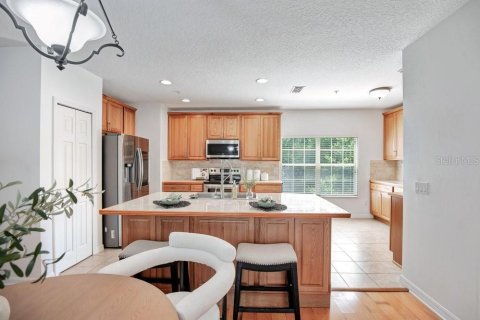 Townhouse in Winter Springs, Florida 3 bedrooms, 173.91 sq.m. № 2200265 - photo 10