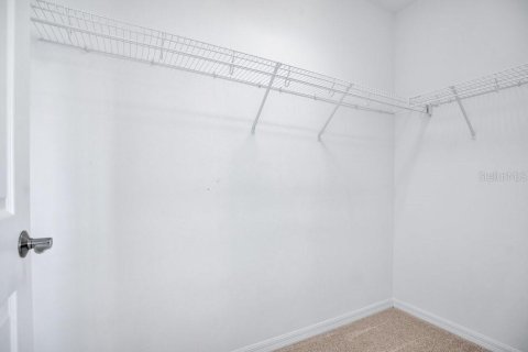 Townhouse in Winter Springs, Florida 3 bedrooms, 173.91 sq.m. № 2200265 - photo 25