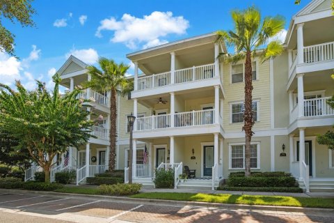 Townhouse in Winter Springs, Florida 3 bedrooms, 173.91 sq.m. № 2200265 - photo 2