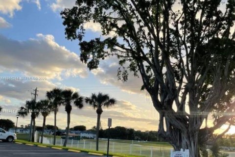 Condominio en alquiler en Delray Beach, Florida, 2 dormitorios, 81.75 m2 № 2055196 - foto 19