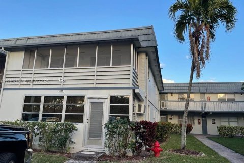 Condominio en alquiler en Delray Beach, Florida, 2 dormitorios, 81.75 m2 № 2055196 - foto 2