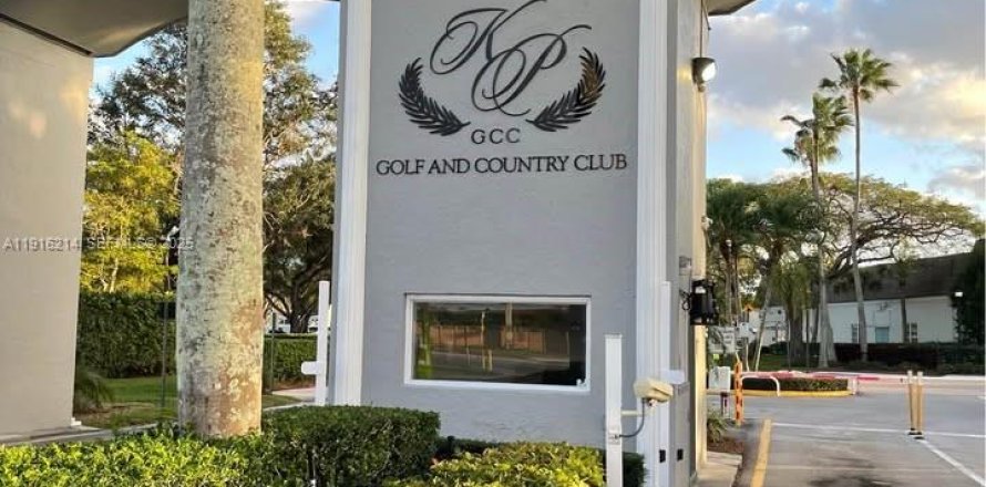 Condominio en Delray Beach, Florida, 2 dormitorios № 2055196