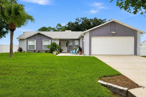 House in Palm Bay, Florida 4 bedrooms, 128.02 sq.m. № 2341950