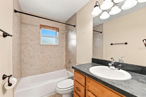 Casa en venta en Palm Bay, Florida, 4 dormitorios, 128.02 m2 № 2341950 - foto 25