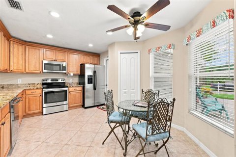 Casa en venta en Palm Bay, Florida, 4 dormitorios, 128.02 m2 № 2341950 - foto 9