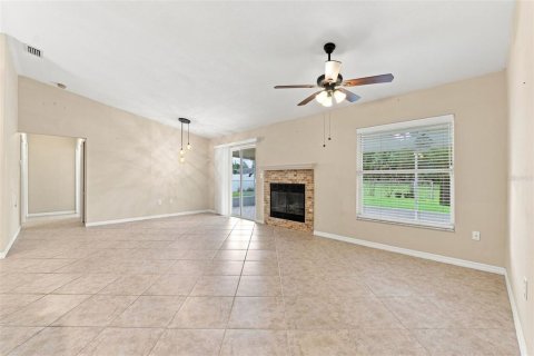 Casa en venta en Palm Bay, Florida, 4 dormitorios, 128.02 m2 № 2341950 - foto 4