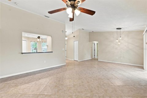Casa en venta en Palm Bay, Florida, 4 dormitorios, 128.02 m2 № 2341950 - foto 6