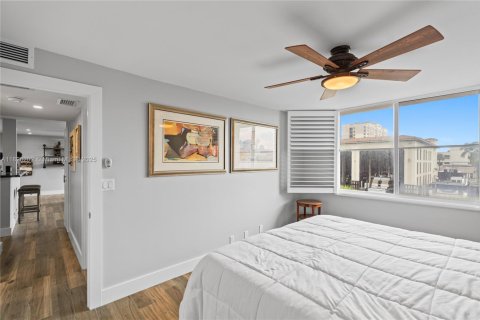 Condominio en alquiler en Fort Lauderdale, Florida, 2 dormitorios, 94.76 m2 № 1938270 - foto 17