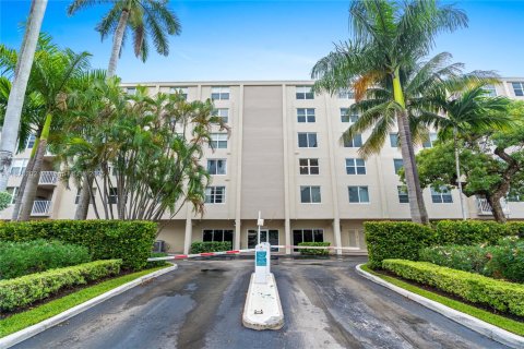 Condominio en alquiler en Fort Lauderdale, Florida, 2 dormitorios, 94.76 m2 № 1938270 - foto 28