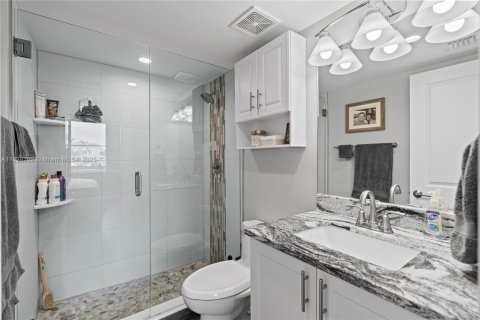 Condominio en alquiler en Fort Lauderdale, Florida, 2 dormitorios, 94.76 m2 № 1938270 - foto 19