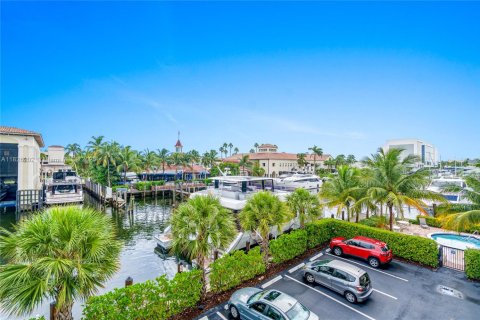 Condominio en alquiler en Fort Lauderdale, Florida, 2 dormitorios, 94.76 m2 № 1938270 - foto 24