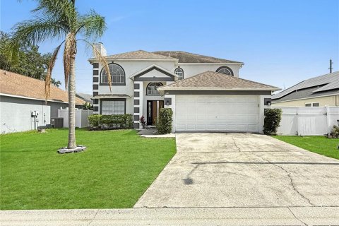 House in Davenport, Florida 4 bedrooms, 200.67 sq.m. № 1899952 - photo 1