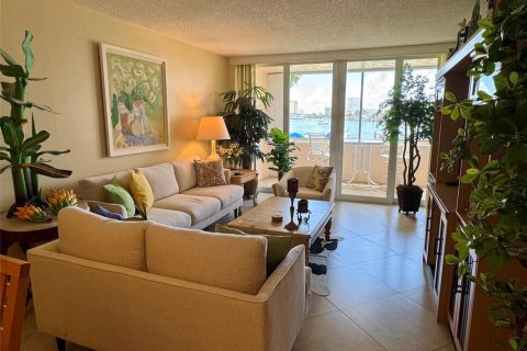Copropriété à vendre à Pompano Beach, Floride: 2 chambres, 95.22 m2 № 2190555 - photo 15