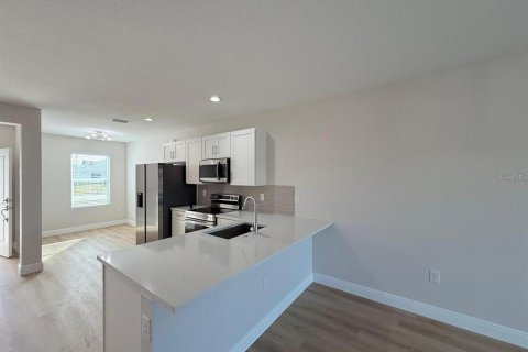 Immobilier commercial à vendre à Port Charlotte, Floride: 6 chambres, 215.9 m2 № 2436768 - photo 27