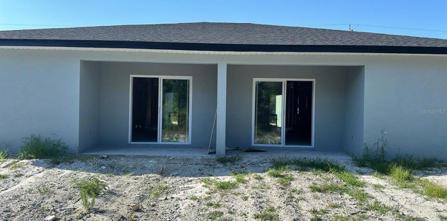 Immobilier commercial à Port Charlotte, Floride 6 chambres, 215.9 m2 № 2436768