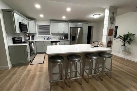 Casa en alquiler en Dunedin, Florida, 4 dormitorios, 133.04 m2 № 2142649 - foto 3