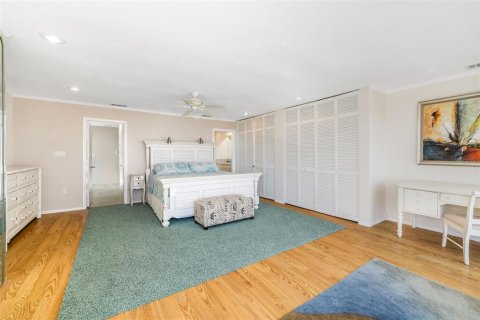 Townhouse in Sarasota, Florida 3 bedrooms, 242.57 sq.m. № 1829984 - photo 28