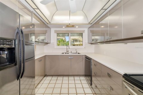 Townhouse in Sarasota, Florida 3 bedrooms, 242.57 sq.m. № 1829984 - photo 23