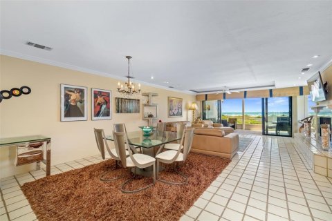 Townhouse in Sarasota, Florida 3 bedrooms, 242.57 sq.m. № 1829984 - photo 15