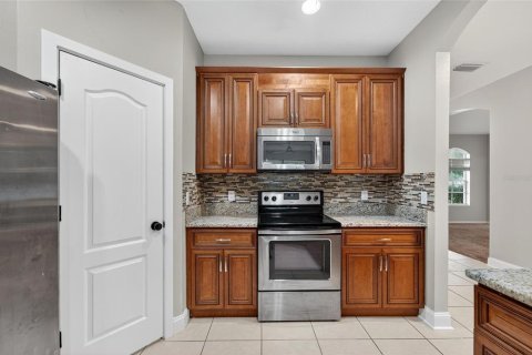 House in Valrico, Florida 4 bedrooms, 254.65 sq.m. № 2108661 - photo 24