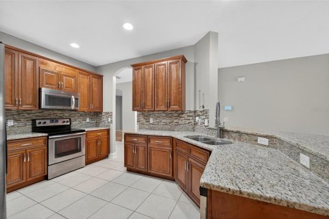 House in Valrico, Florida 4 bedrooms, 254.65 sq.m. № 2108661 - photo 23