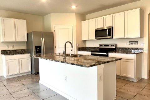 House in Ocala, Florida 4 bedrooms, 169.83 sq.m. № 1913774 - photo 11