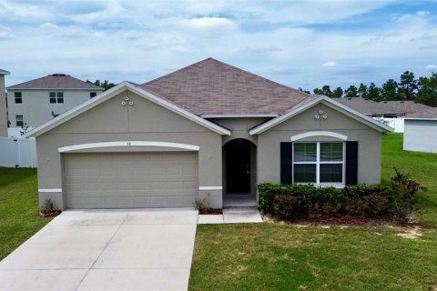 House in Ocala, Florida 4 bedrooms, 169.83 sq.m. № 1913774 - photo 1