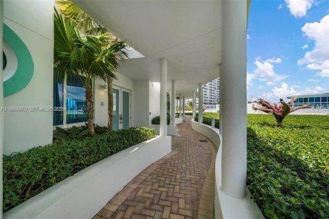Touwnhouse à louer à Miami Beach, Floride: 3 chambres, 204.57 m2 № 2080080 - photo 17